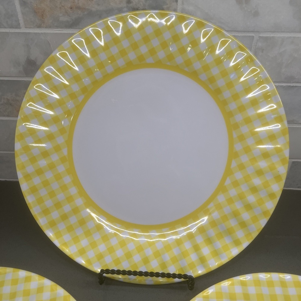 Set of 6 Yellow Gingham Plates – Picnic Farmhouse Dinnerware